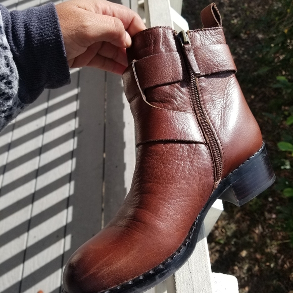 Nwot Gentle  Souls  best of booties sz 6 - Picture 8 of 10